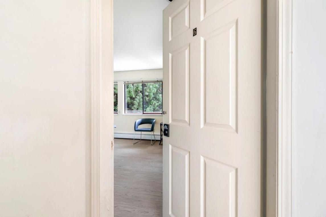 Stylish & Central Vancouver Retreat - Steps From Local Attractions! Apartment Exterior photo